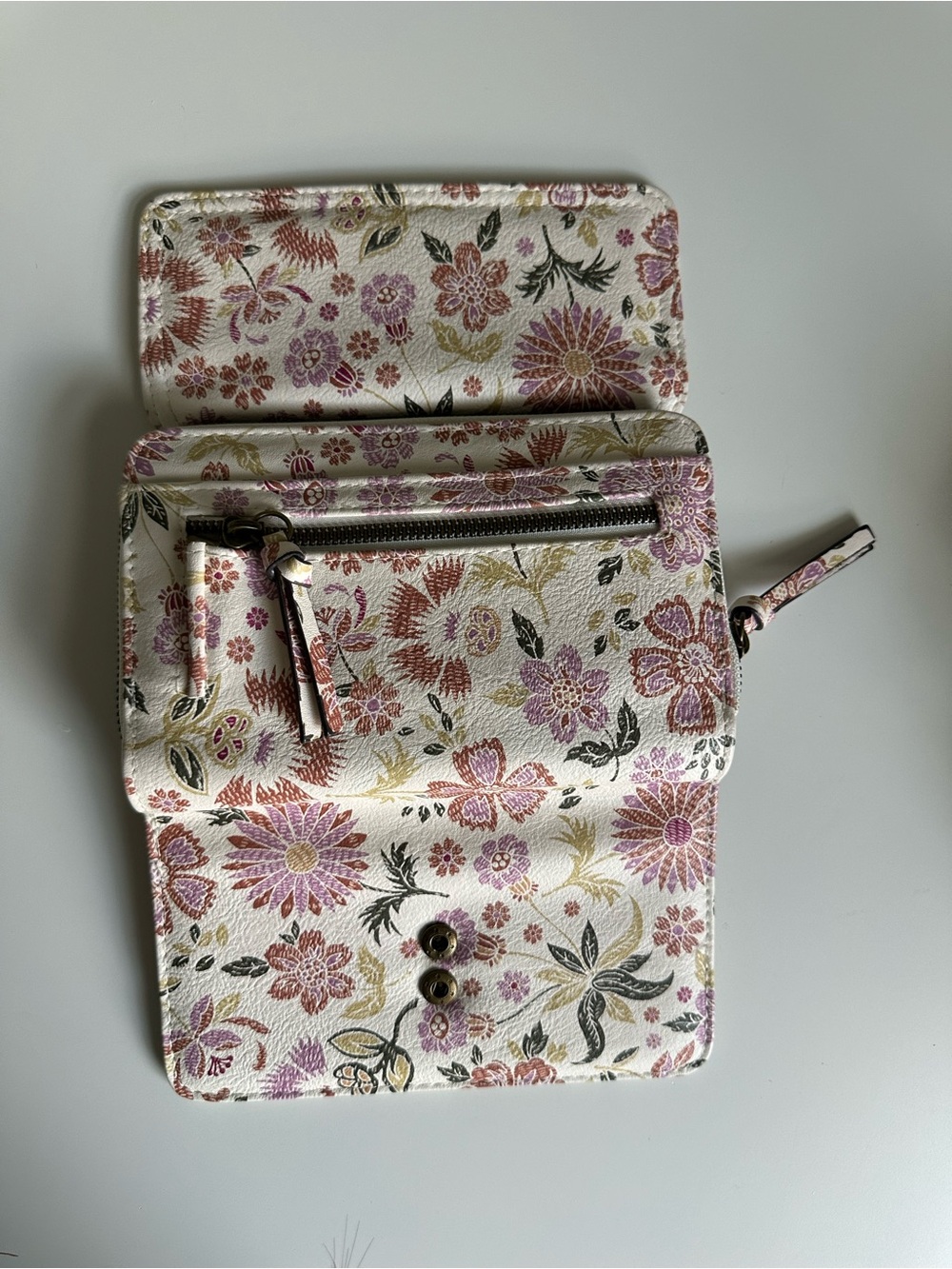 Safe Keeper Floral Print Bifold Wallet | RFID Blocking | Card Slots | Zip Coin - Picture 9 of 13